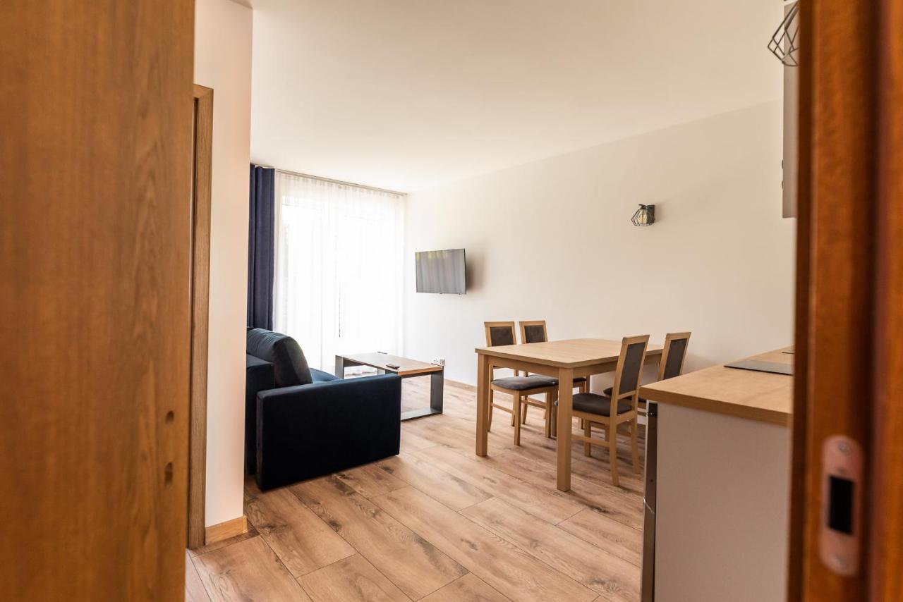 Apartamenty Henry Леба Екстериор снимка