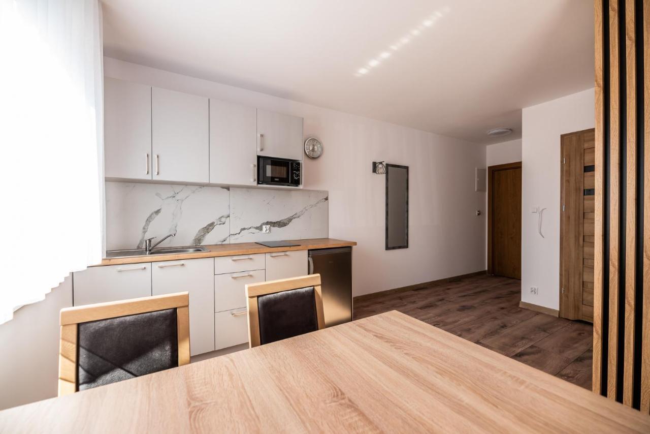 Apartamenty Henry Леба Екстериор снимка