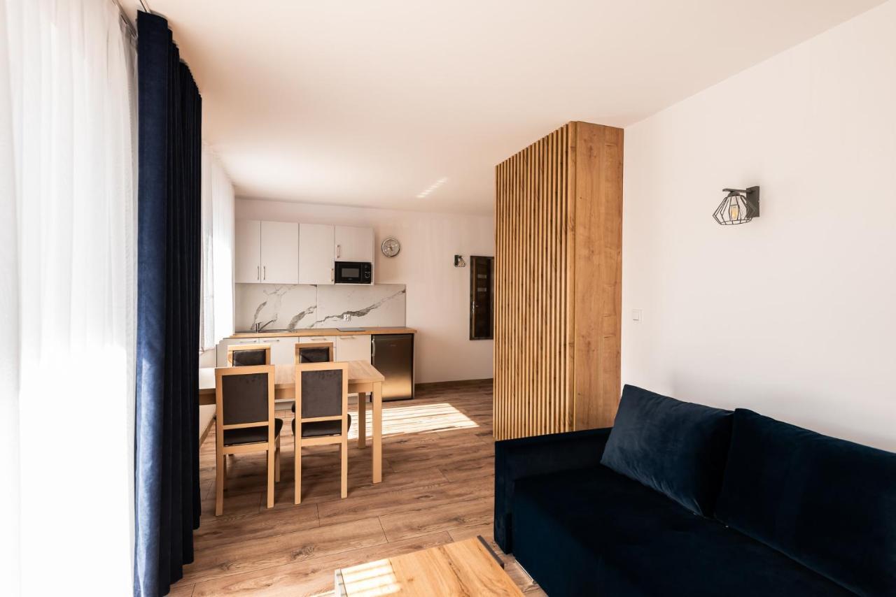 Apartamenty Henry Леба Екстериор снимка